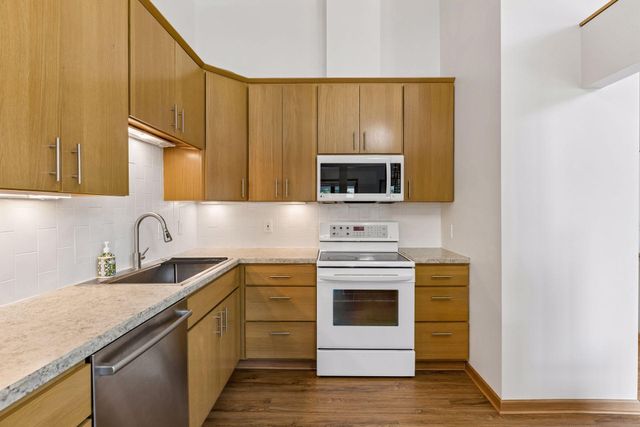 236 6th Street NE, Minneapolis, MN 55413