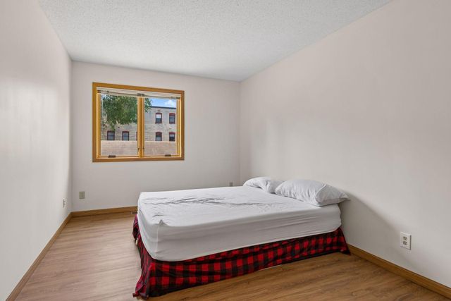 236 6th Street NE, Minneapolis, MN 55413