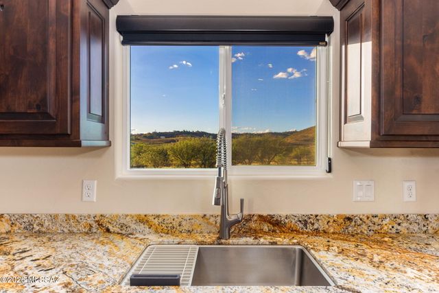 104 Circulo Penjamo, Rio Rico, AZ 85648