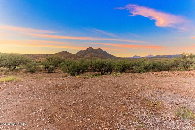 104 Circulo Penjamo, Rio Rico, AZ 85648