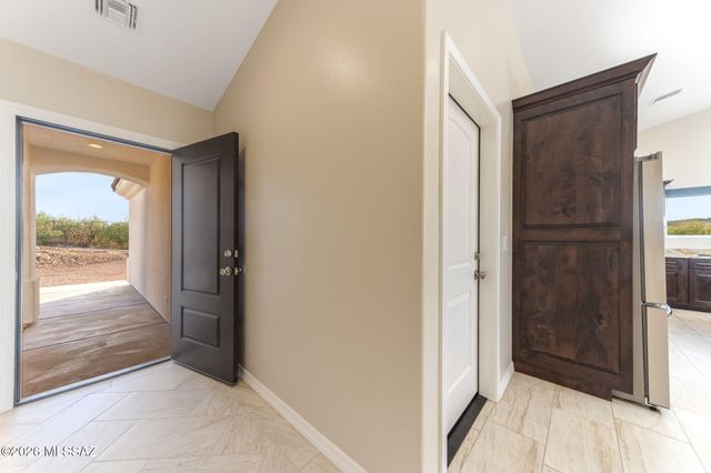 104 Circulo Penjamo, Rio Rico, AZ 85648