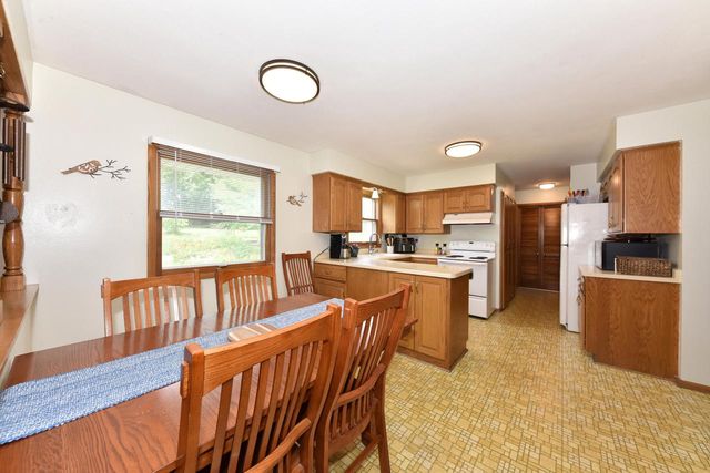 2751 N 118th STREET, Wauwatosa, WI 53222
