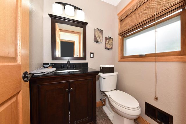 2751 N 118th STREET, Wauwatosa, WI 53222