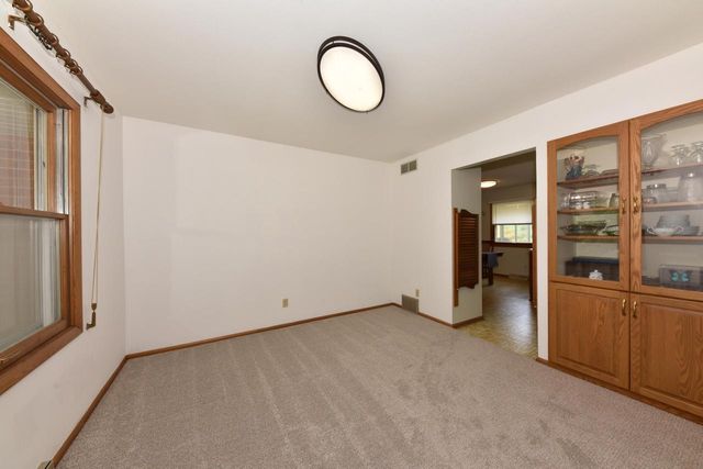 2751 N 118th STREET, Wauwatosa, WI 53222