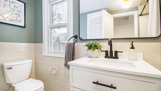 123 Cameron Street Se, Gaines Twp, MI 49548