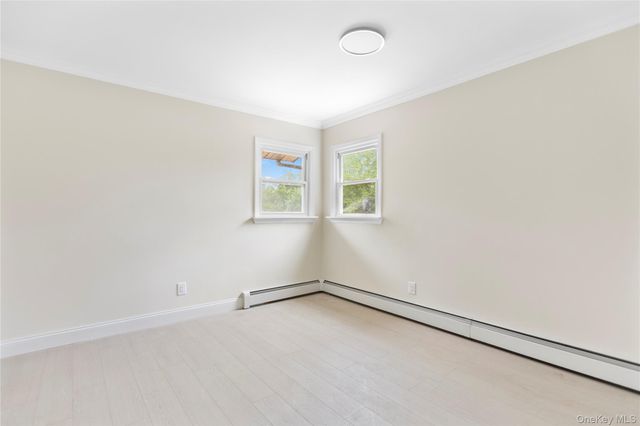25 Adrienne Lane, Hauppauge, NY 11788