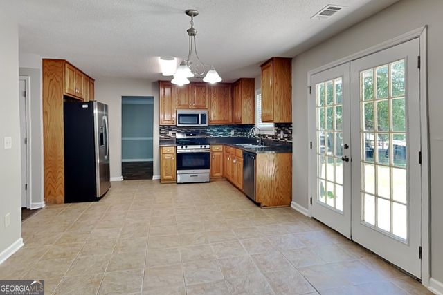 5003 Dockside Drive, Mcdonough, GA 30253