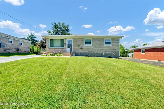 5210 Woodhill Ln, Louisville, KY 40219