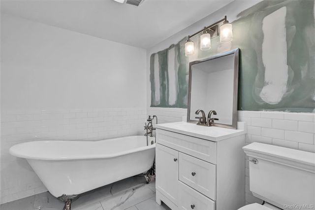 225 Hilton Avenue, Hempstead, NY 11550