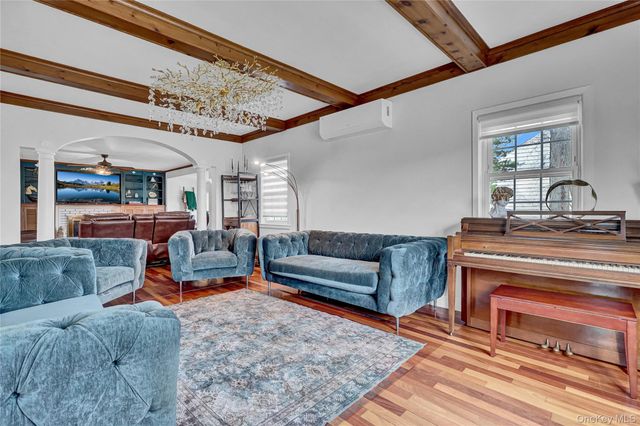 225 Hilton Avenue, Hempstead, NY 11550