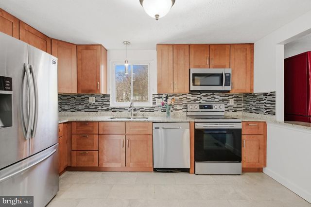 6410 KILLARNEY ST, Clinton, MD 20735