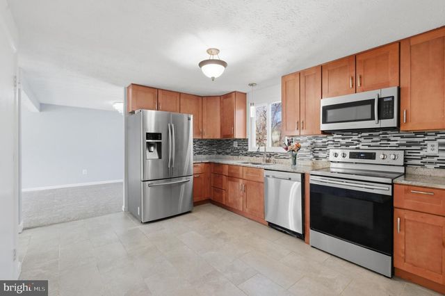 6410 KILLARNEY ST, Clinton, MD 20735