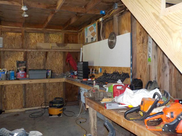 6133 S County Road 490 west Road, Paoli, IN 47454