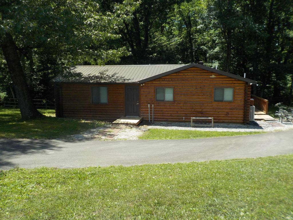 6133 S County Road 490 west Road, Paoli, IN 47454