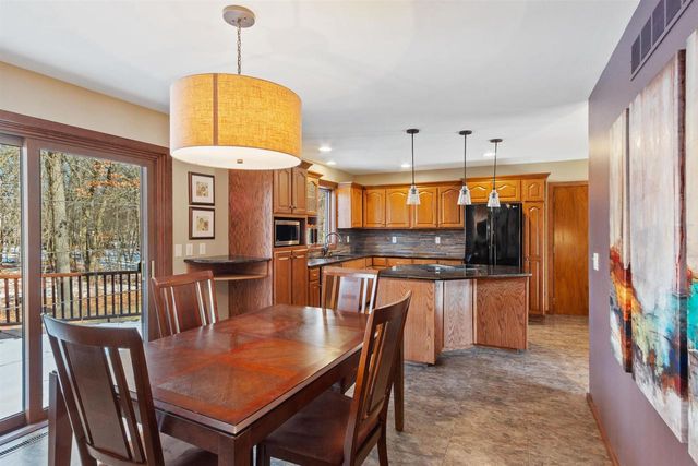 5570 APPLEWOOD COURT, Stevens Point, WI 54482