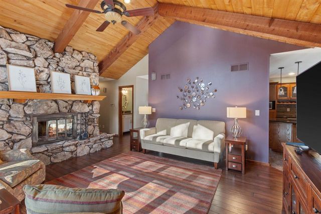 5570 APPLEWOOD COURT, Stevens Point, WI 54482