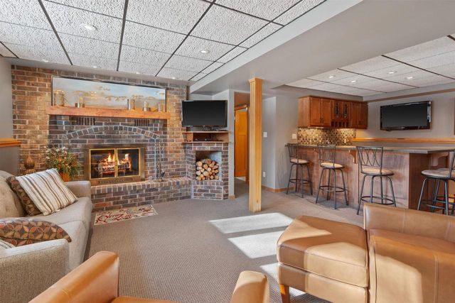 5570 APPLEWOOD COURT, Stevens Point, WI 54482