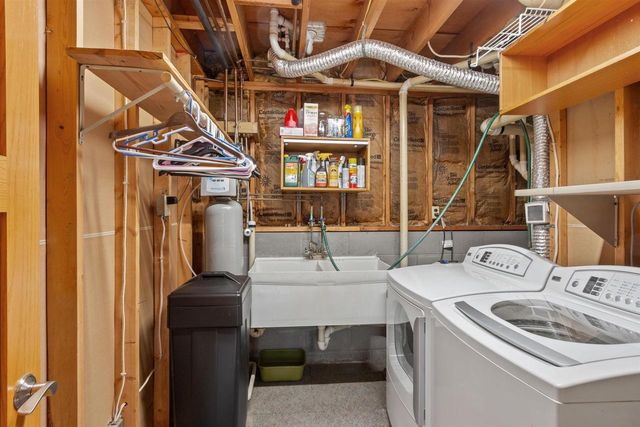 5570 APPLEWOOD COURT, Stevens Point, WI 54482