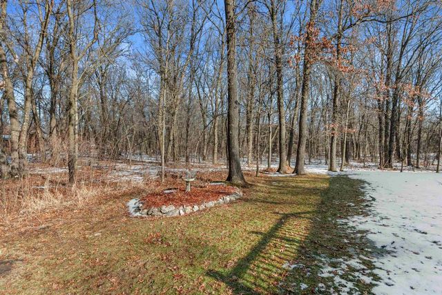 5570 APPLEWOOD COURT, Stevens Point, WI 54482