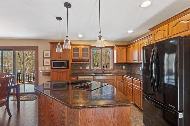 5570 APPLEWOOD COURT, Stevens Point, WI 54482