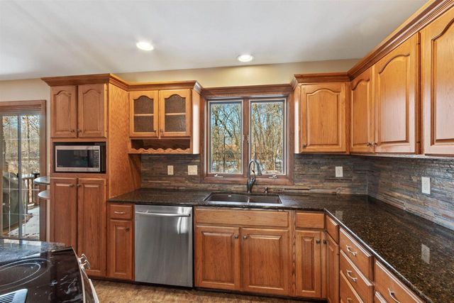 5570 APPLEWOOD COURT, Stevens Point, WI 54482