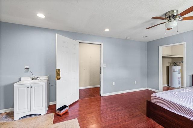 6203 N Main Street, Gladstone, MO 64118