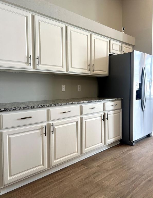 Image 11 of property listing at 18564 KINGBIRD DRIVE, Lutz, FL 33558