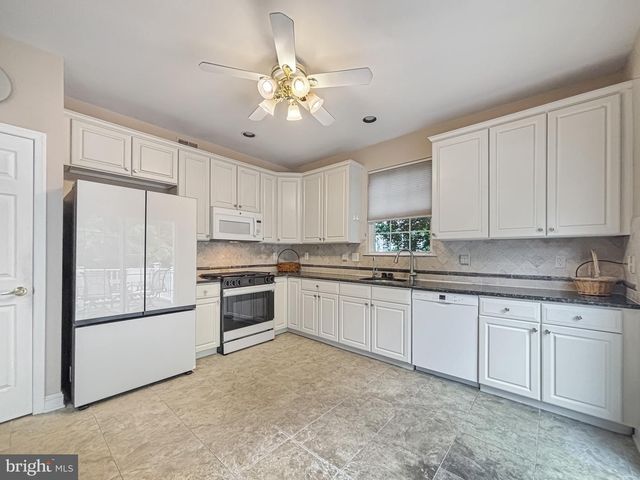 49 ROSS WAY, Marlton, NJ 08053