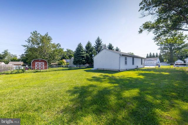 97 N QUEEN, West Deptford, NJ 08086