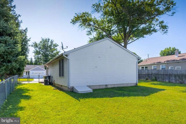 97 N QUEEN, West Deptford, NJ 08086