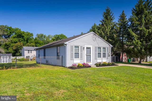 97 N QUEEN, West Deptford, NJ 08086