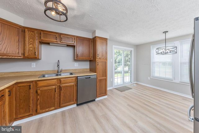 97 N QUEEN, West Deptford, NJ 08086