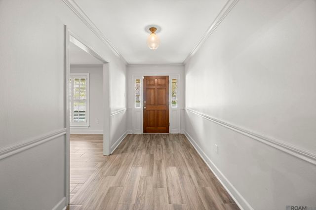 4242 Pine Park Dr, Baton Rouge, LA 70809