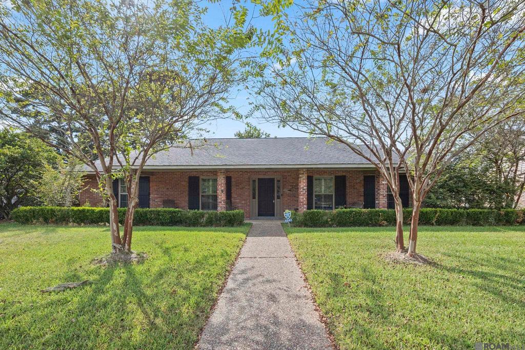 4242 Pine Park Dr, Baton Rouge, LA 70809