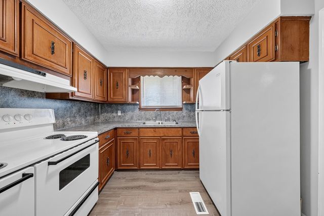 704 15th Avenue, Phenix City, AL 36869