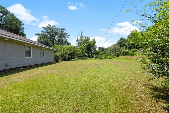 704 15th Avenue, Phenix City, AL 36869