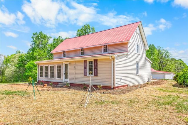 1721 Garner Road, Yadkinville, NC 27055