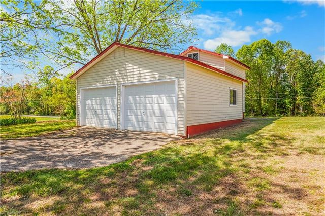 1721 Garner Road, Yadkinville, NC 27055
