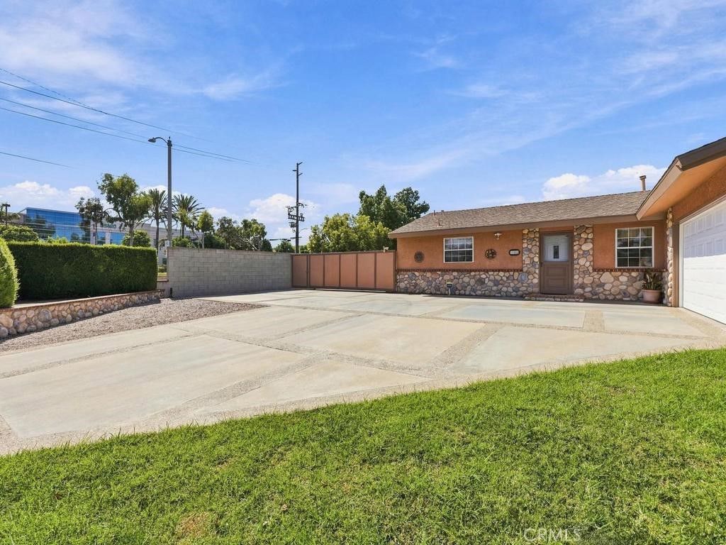 10471 Saint Alban Street, Cypress, CA 90630 — photo 3
