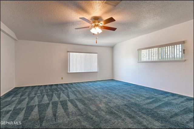 101 Fountain Road, El Paso, TX 79912