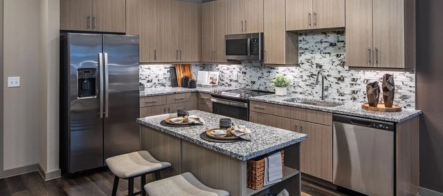 880 Lake Carolyn Parkway 265, Irving, TX 75039