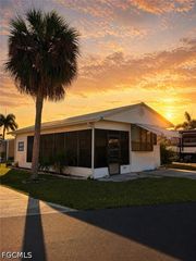 19681 Summerlin #395 RD 395, Fort Myers, FL 33908