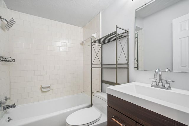 12633 Memorial Drive 118, Houston, TX 77024