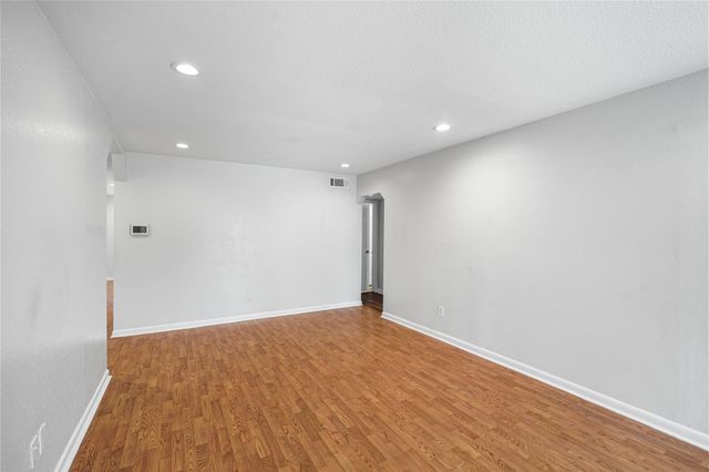 12633 Memorial Drive 118, Houston, TX 77024