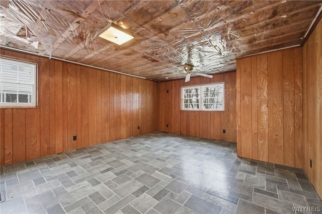 48 Century Drive, West Seneca, NY 14224