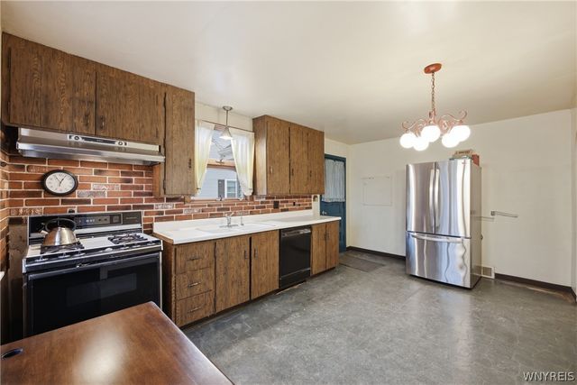 48 Century Drive, West Seneca, NY 14224