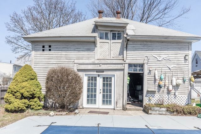 24 Fairview Street, Winthrop, MA 02152