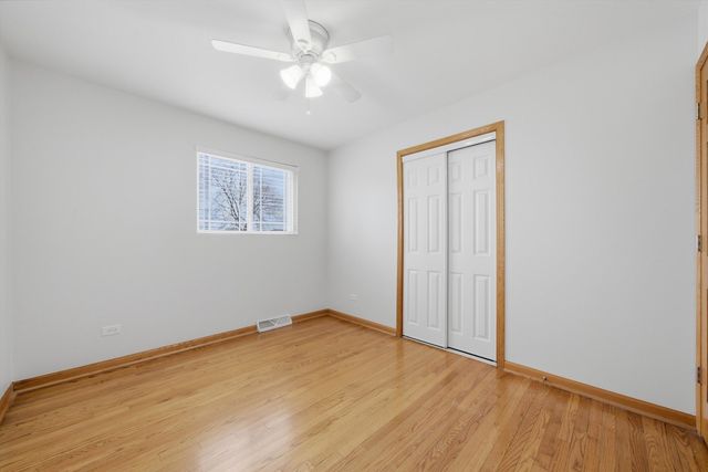 10725 S Rutherford Avenue, Worth, IL 60482
