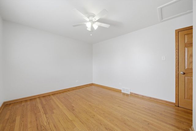 10725 S Rutherford Avenue, Worth, IL 60482