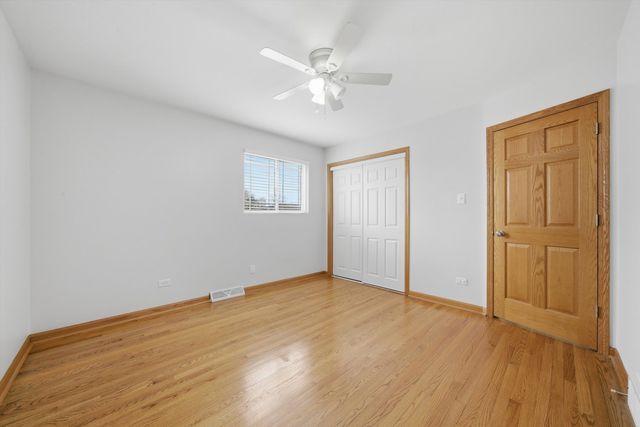 10725 S Rutherford Avenue, Worth, IL 60482